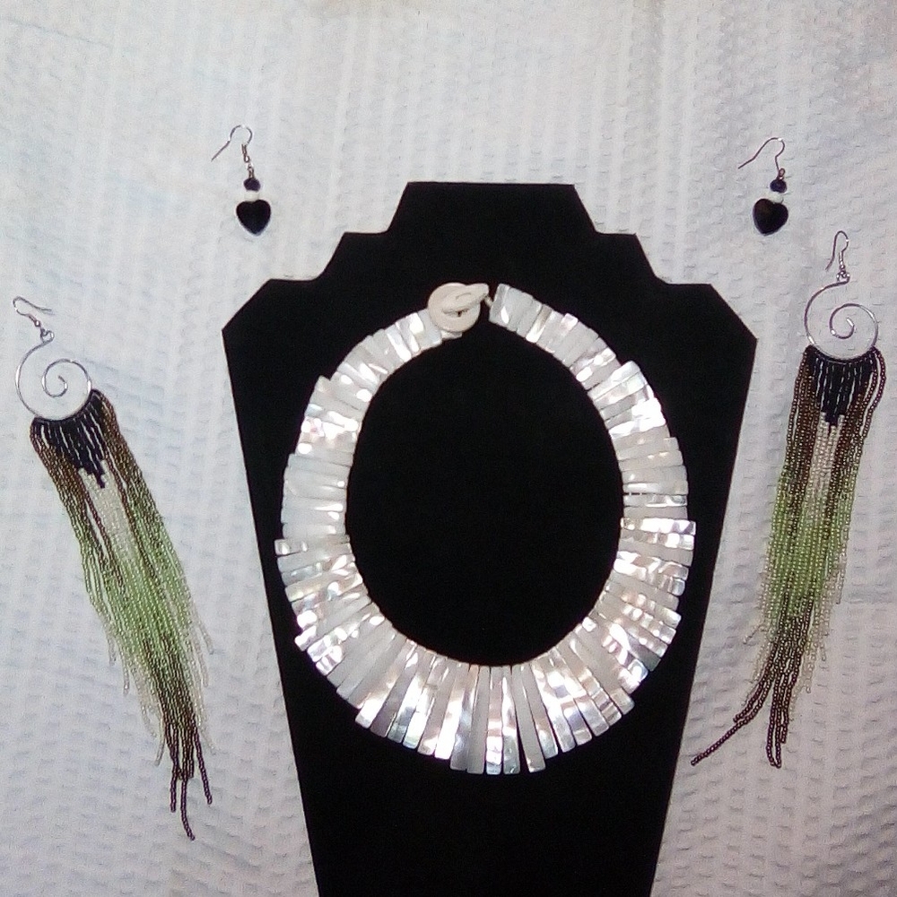 Elegant White and Silver Necklace and Earring Set